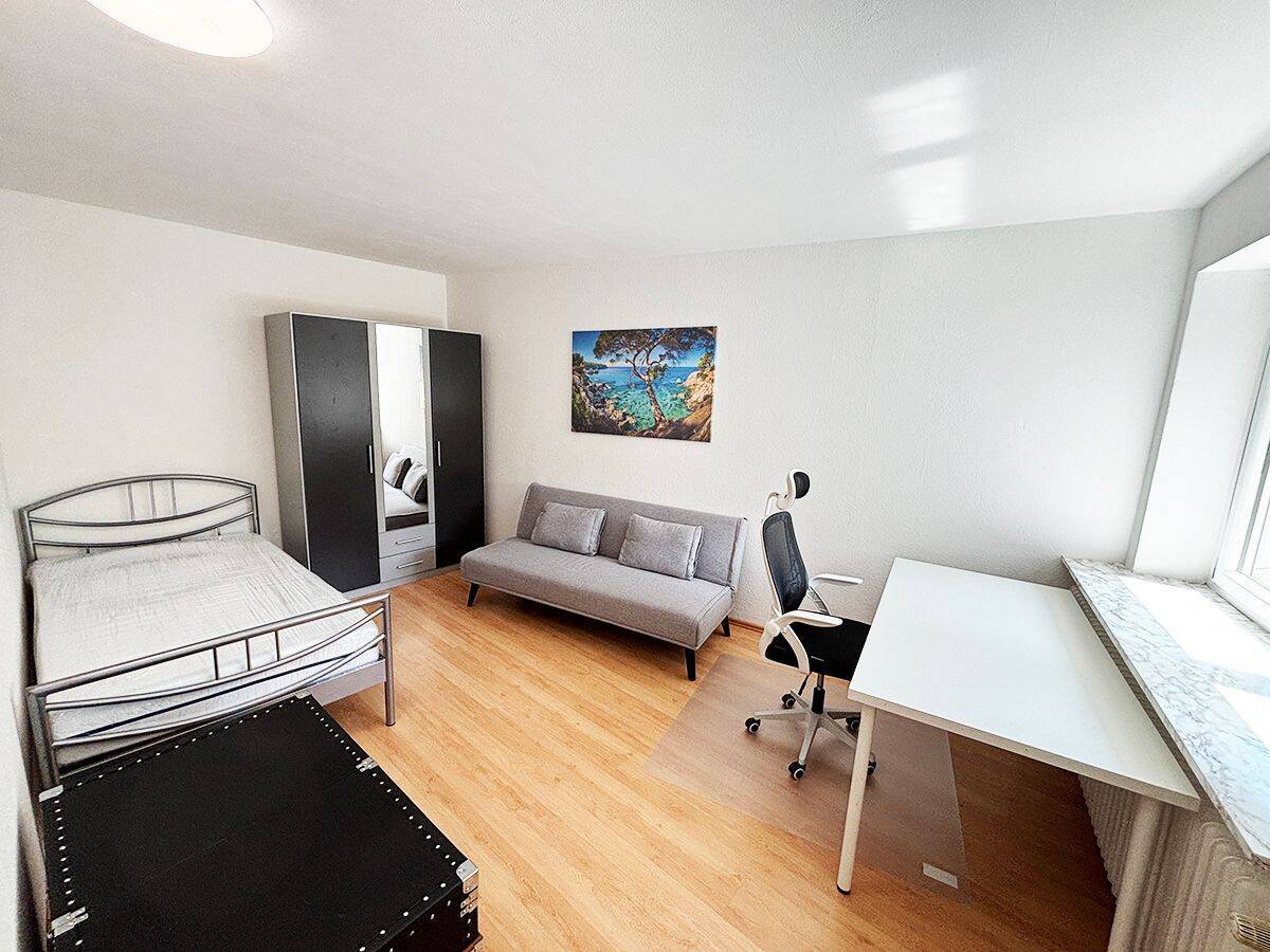Helles, komplett möbliertes Zimmer in einer 2er-Studenten-WG in perfekter Lage – direkt einziehen!, 91058 Erlangen (Bruck Eltersdorf Erlangen-Süd Sebaldussiedlung Tennenlohe)