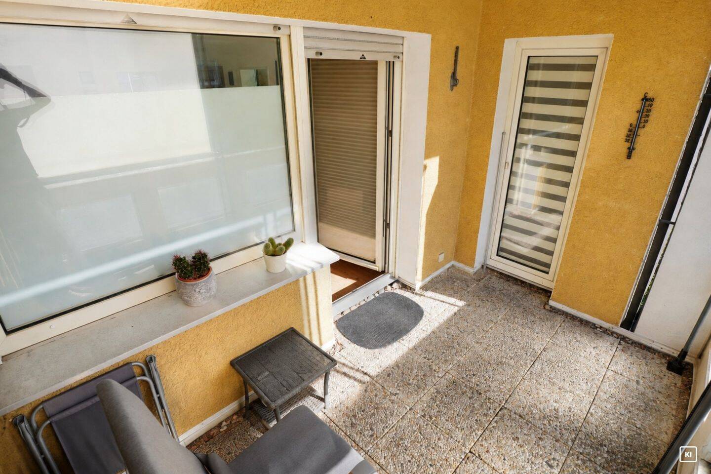 Schöne ca. 62 m² große 2-Zimmer-Wohnung mit Loggia, modernem Tageslichtbad und Einbauküche in Hagen, 58093 Hagen