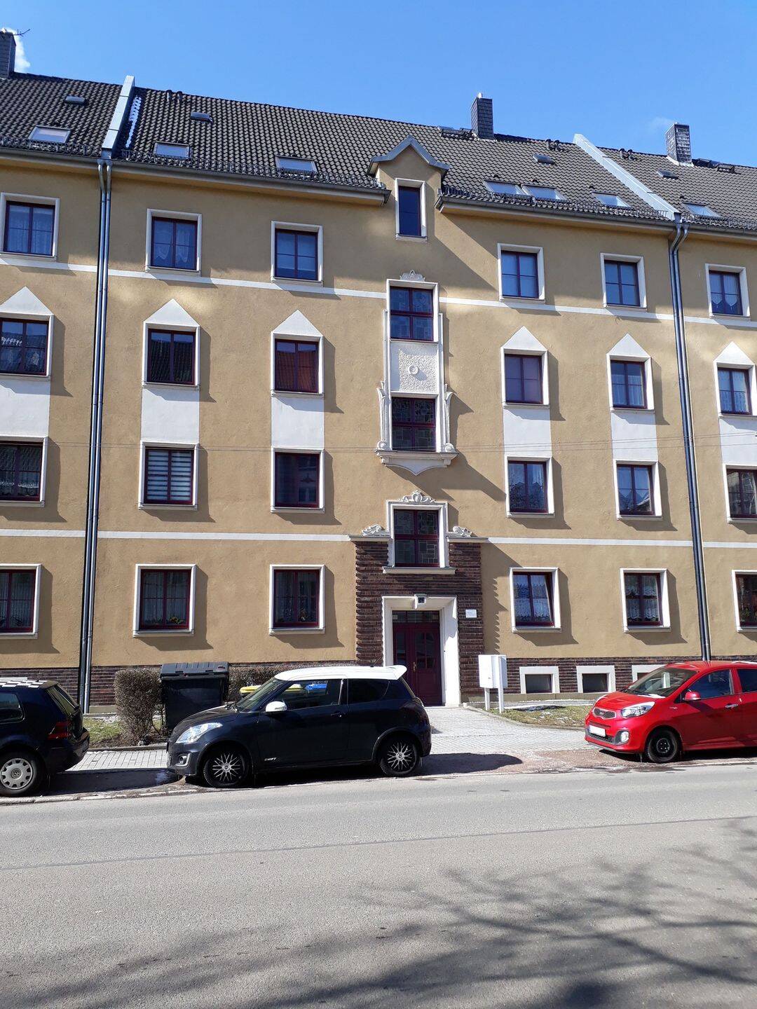 schöne 2-Zimmer Dachgeschosswohnung, 8058 Zwickau