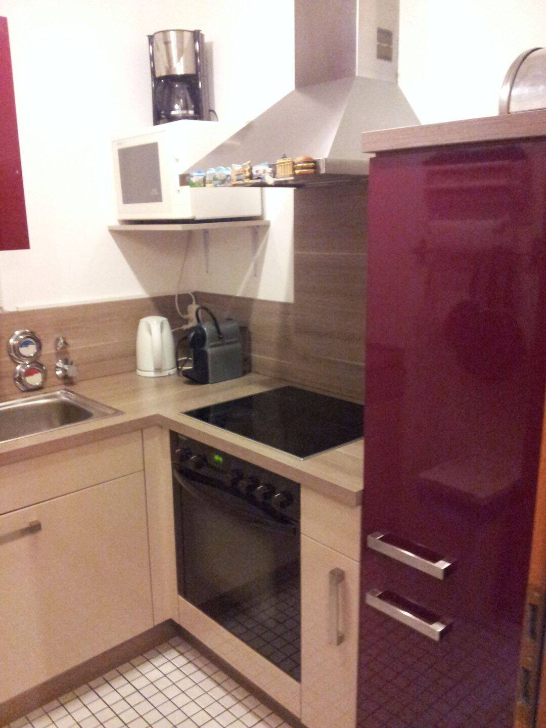 Großzügige 1-Zimmerwohnung mit Blick auf die Altstadt, 93053 Regensburg (Galgenberg Kasernenviertel Kumpfmühl-Ziegetsdorf-Neuprüll Oberisling-Graß)