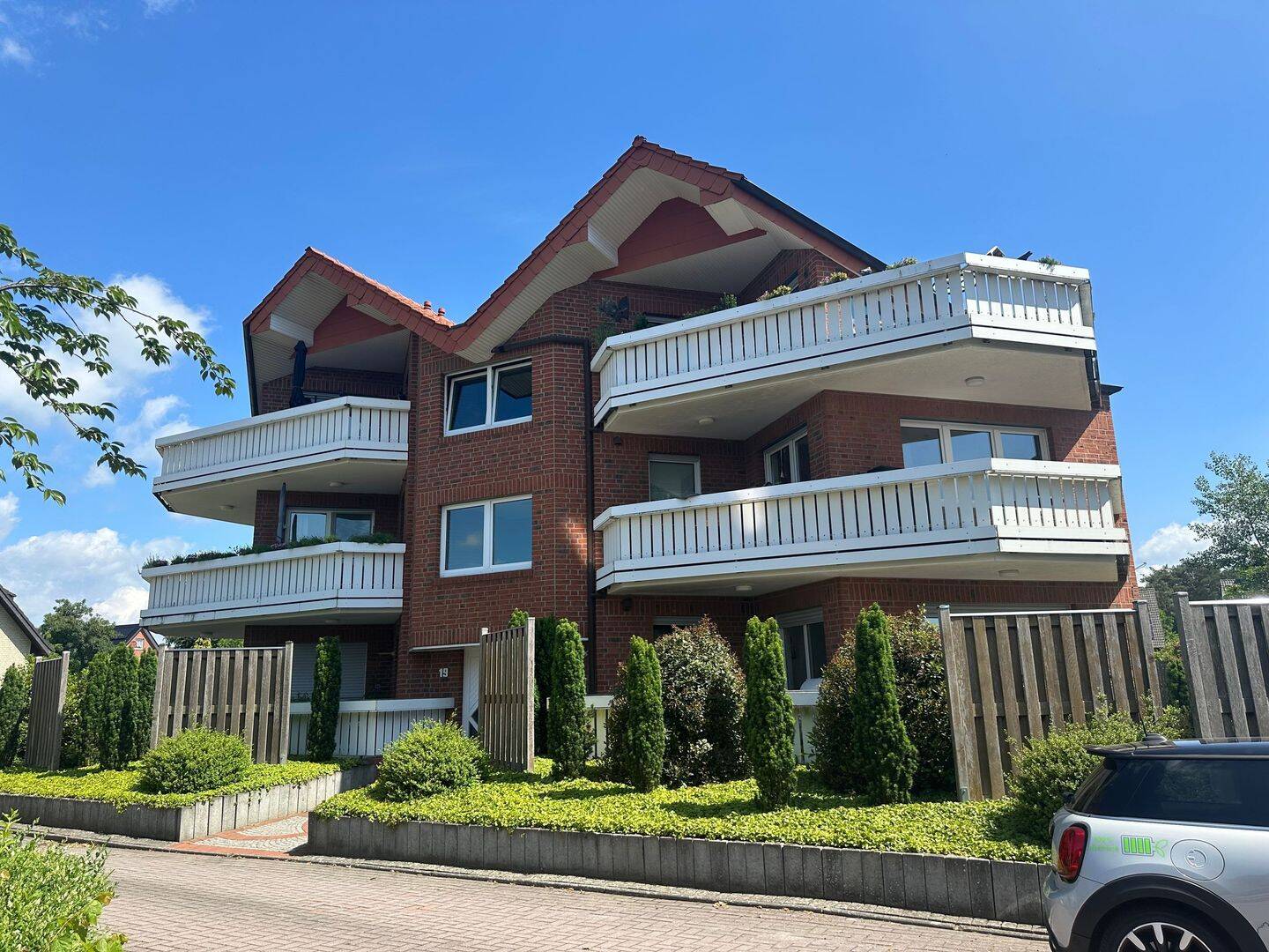 Großzügige 4-Zimmer-Wohnung mit Garten und Tiefgarage in ruhiger Lage von Wallenhorst-Hollage!, 49134 Wallenhorst