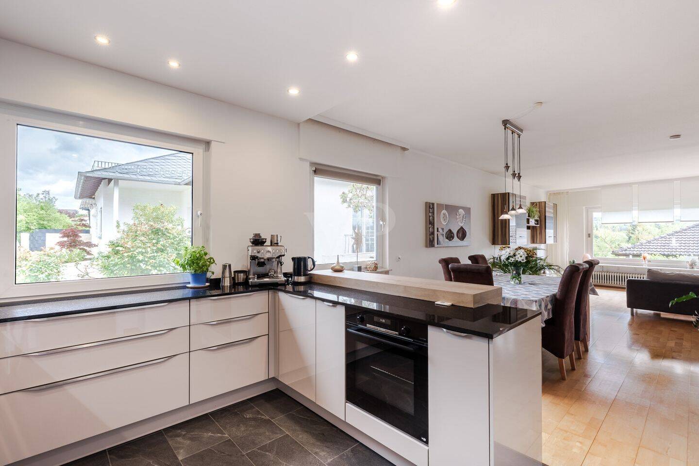 Ruhig, begehrt, großzügig: Bungalow mit viel Platz für die Familie, Garten, Terrasse, Garage und EBK, 61250 Usingen
