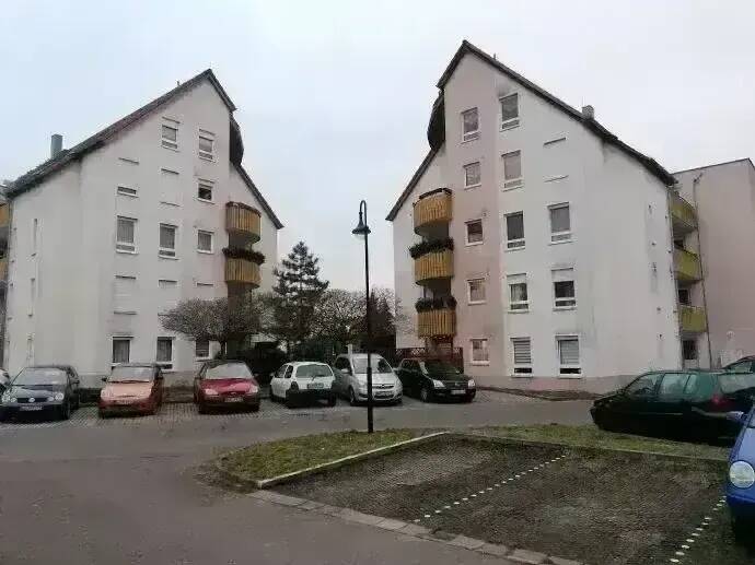 2 Raum Wohnung in guter Wohnlage – neu renoviert, 4808 Wurzen