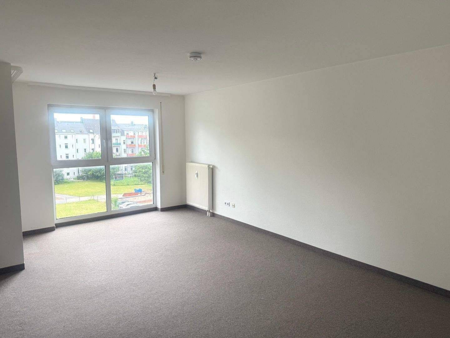 – 2-RAUM – Wohnung MIT BALKON – SENIOR LIVING – barrierefrei, 9126 Chemnitz (Altchemnitz Bernsdorf Gablenz Lutherviertel Sonnenberg)
