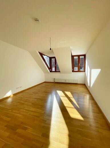 3 Zimmer Wohnung (DG) im Zentrum von Breisach !, 79206 Breisach am Rhein