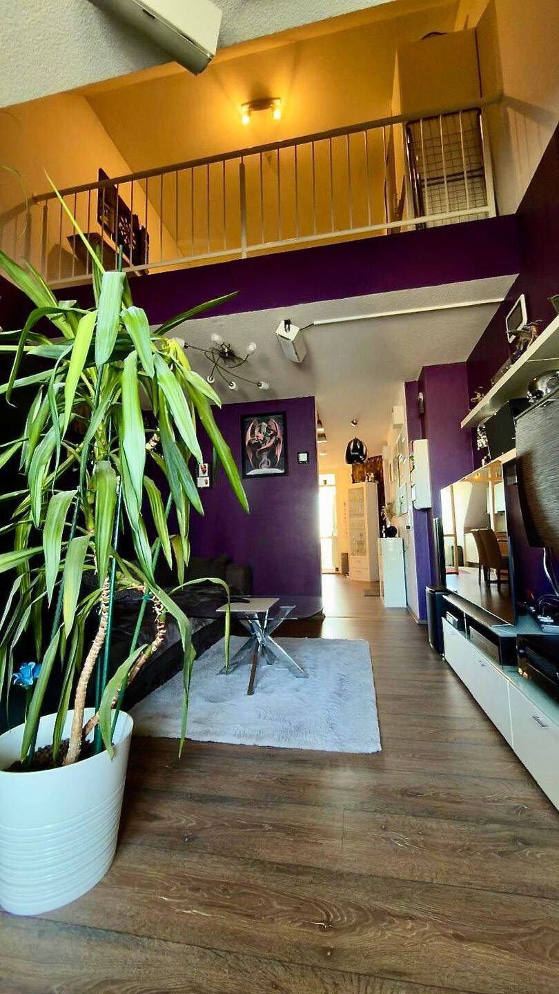 Außergewöhnliche 3,5-Zimmer-Galeriewohnung mit Balkon, TG- & Außenstellplatz, 93333 Neustadt a.d. Donau
