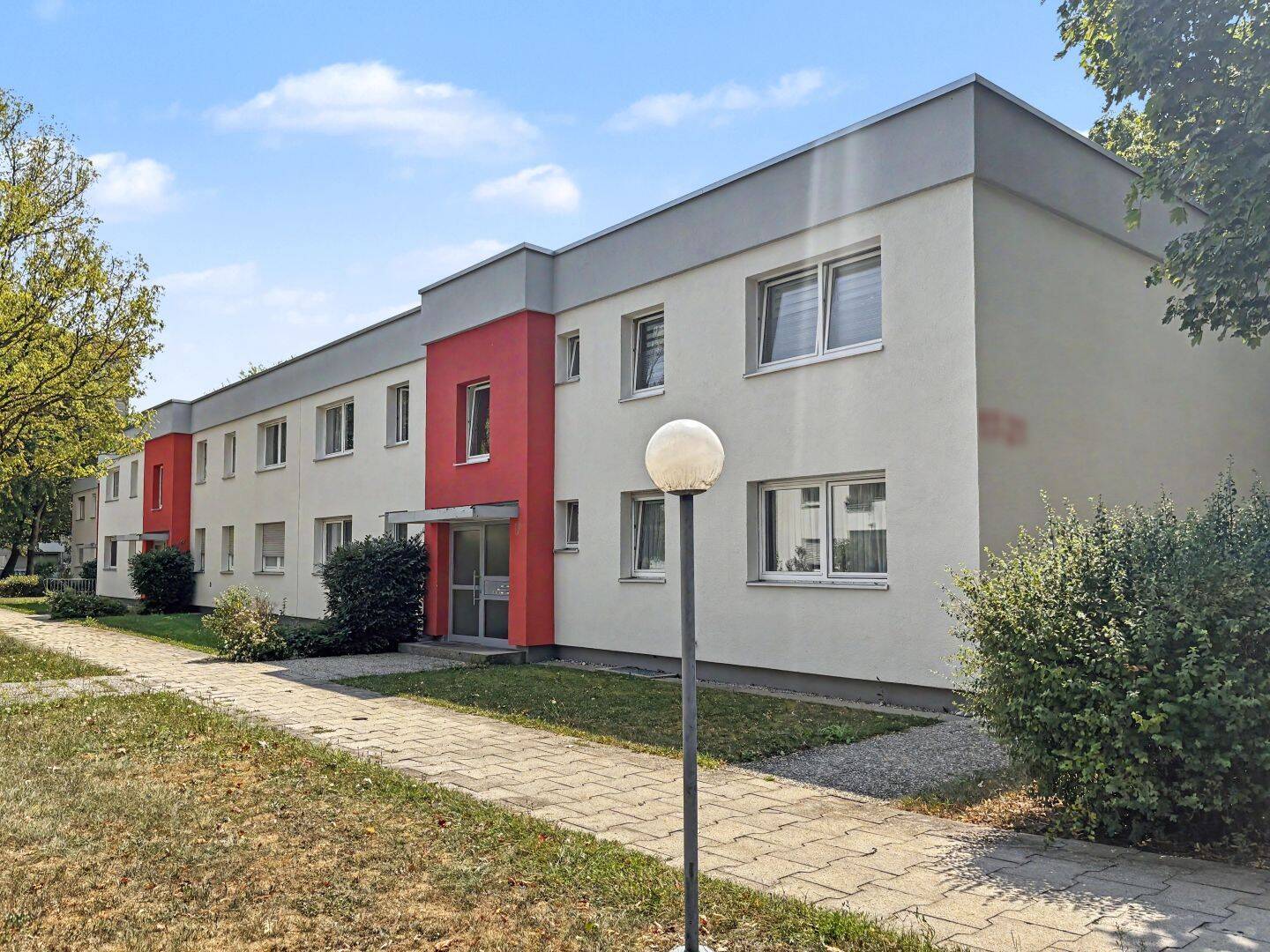 Freundliche und ruhige 3-Zimmer-Eigentumswohnung zum Eigenbezug in Königsbrunn, 86343 Königsbrunn