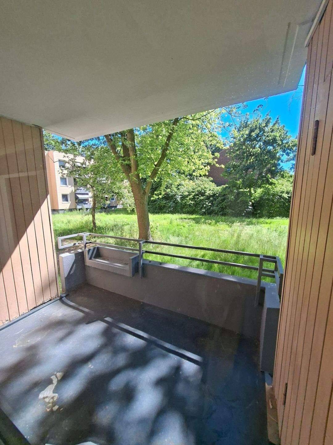 D – Lierenfeld *** möbliertes WG Zimmer***, 40231 Düsseldorf (Eller Lierenfeld)