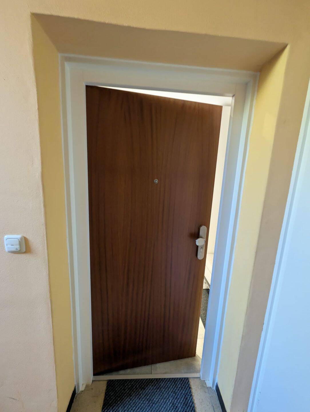 Kernsaniert: Helle 3-Zimmer-Wohnung mit Balkon in München-Fürstenried-West, 81475 München (Thalk. Obersendl.-Forsten-Fürstenr.-Solln)