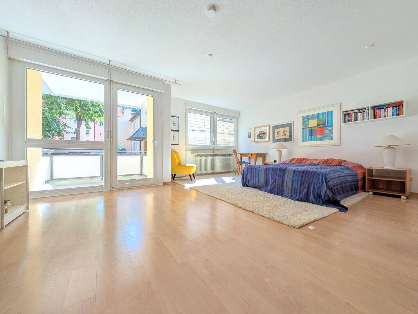 Großzügig geschnittene 1-Zimmer-Wohnung mit ruhiger Innenhofloggia & Duplex-Stellplatz, 80339 München (Ludwigsvorstadt-Isarvorstadt Schwanthalerhöhe)