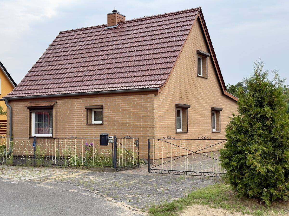 PROVISIONSFREI | Gemütliches Einfamilienhaus mit Nebengelass auf über 600qm großem Grundstück, 16348 Wandlitz