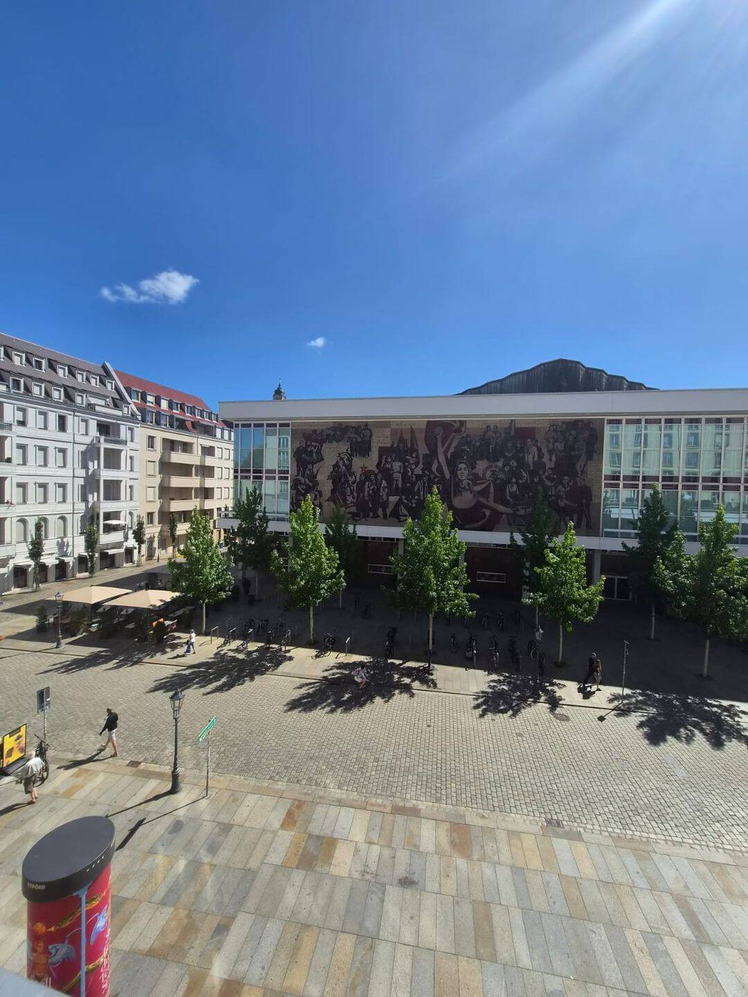 Wohnen in bester Altstadtlage – frisch renoviert mit Blick auf Frauenkirche und Kulturpalast