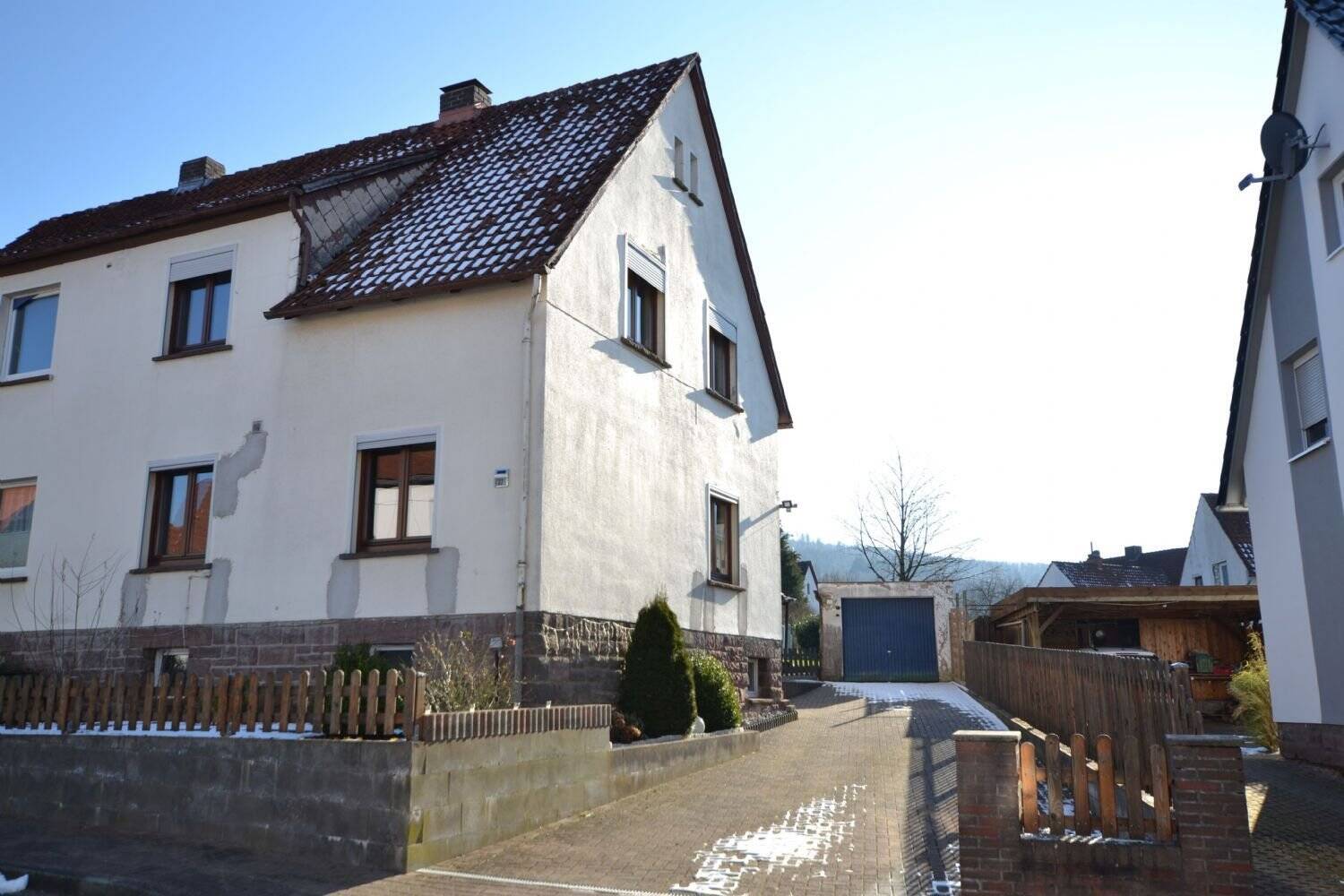 Doppelhaushälfte in 37632 Eschershausen, 37632 Eschershausen