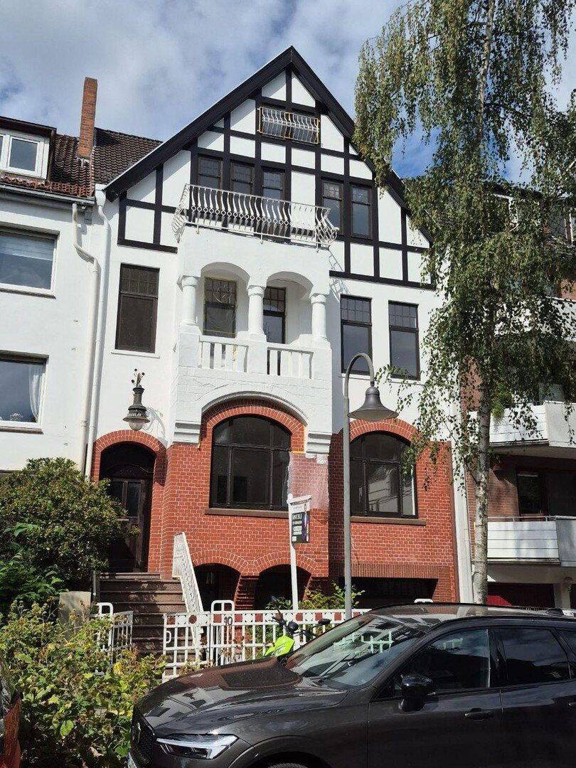 Bremen-Schwachhausen | Exklusive 4-Zimmer-Altbauwohnung, 105 m², 2 Balkone, provisionsfrei, 28209 Bremen (Barkhof Bürgerpark Bürgerweide/Barkhof Schwachhausen)