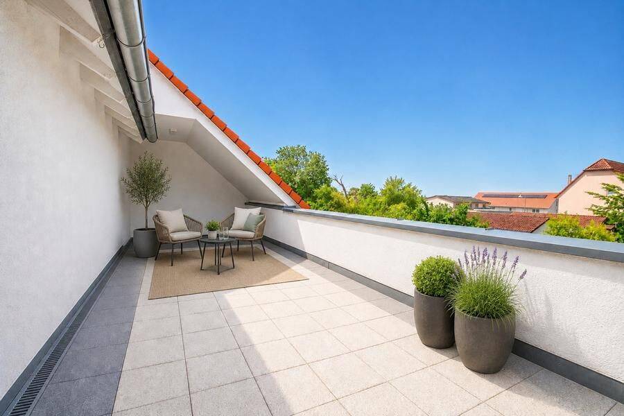 *Ingelheim* Penthouse-Maisonette mit zwei Dachterrassen, Aufzug und vier Stellplätzen, 55263 Ingelheim am Rhein (Wackernheim)