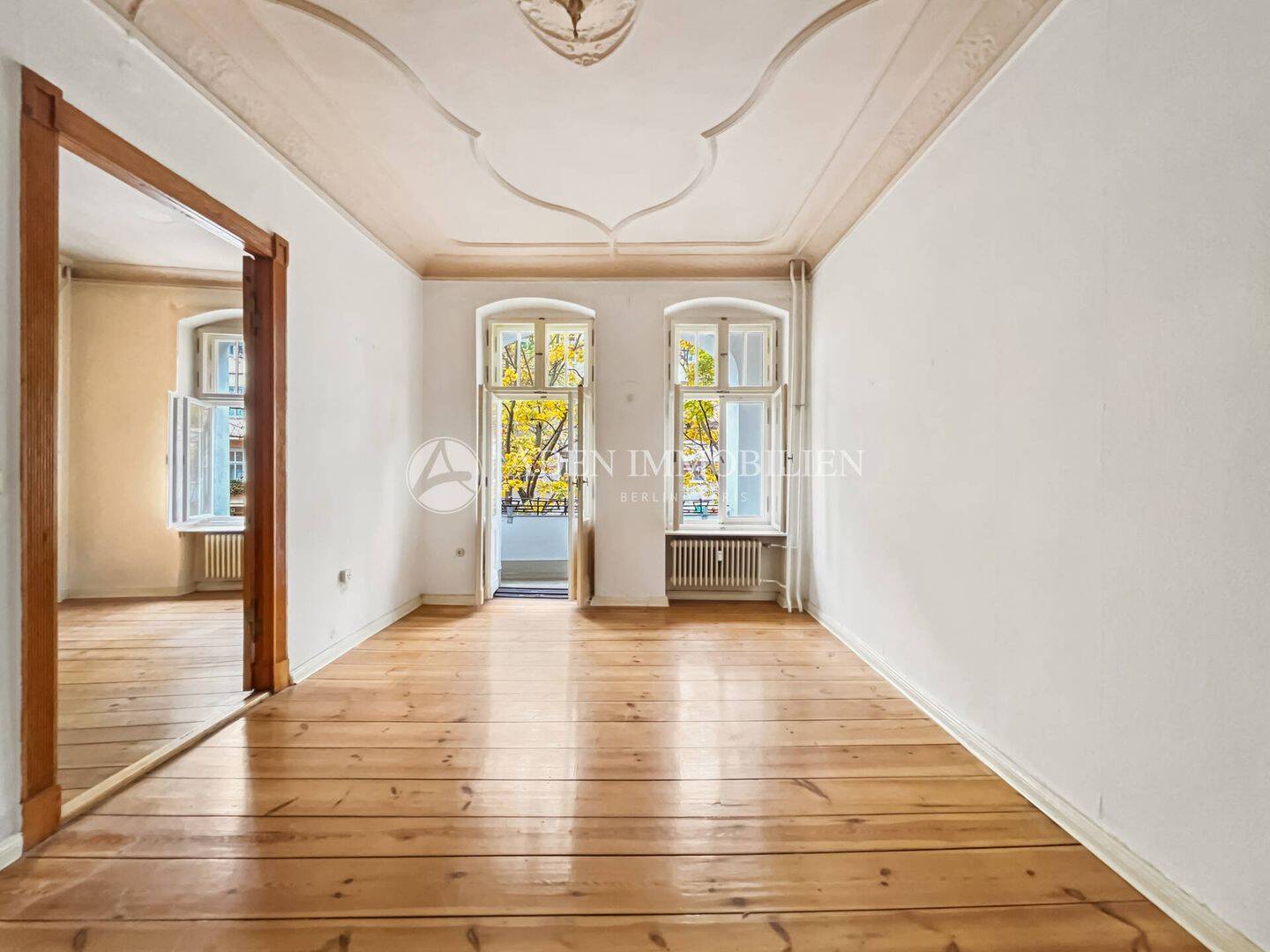 4-Zimmer-Altbau mit Stuck, hohen Decken, Dielenboden & viel Potenzial!, 10553 Berlin (Mitte Moabit)