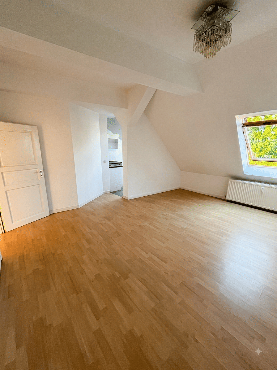 Dachgeschoss mit Weitblick – 85 m² und viel Potenzial in Köpenick, 12557 Berlin (Treptow-Köpenick)