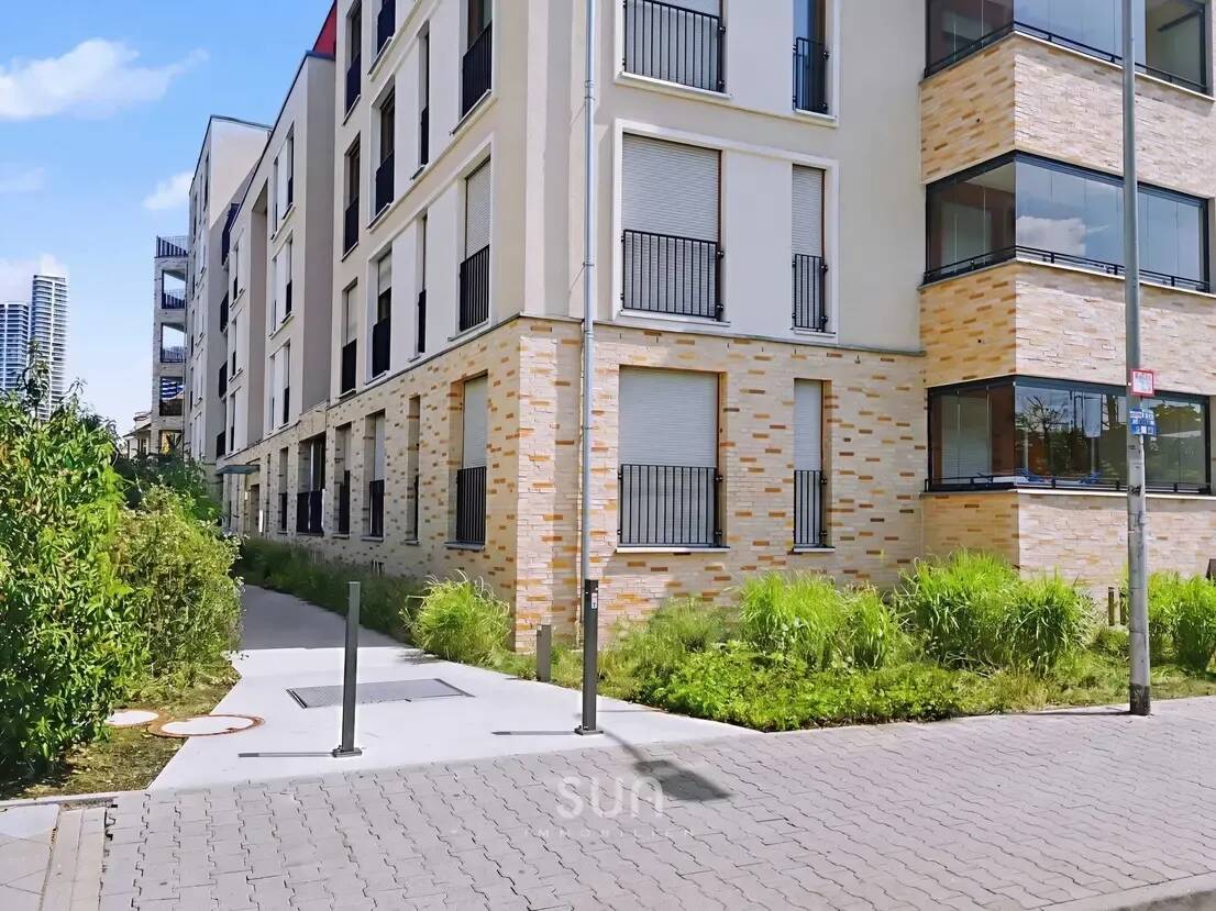 ***EUROPAVIERTEL TOP LAGE*** 3 Zi. Wohnung mit hochwertige EBK, Loggia, Terrasse und Garten, 60327 Frankfurt am Main (Gallus Gutleutviertel Westend-Süd)