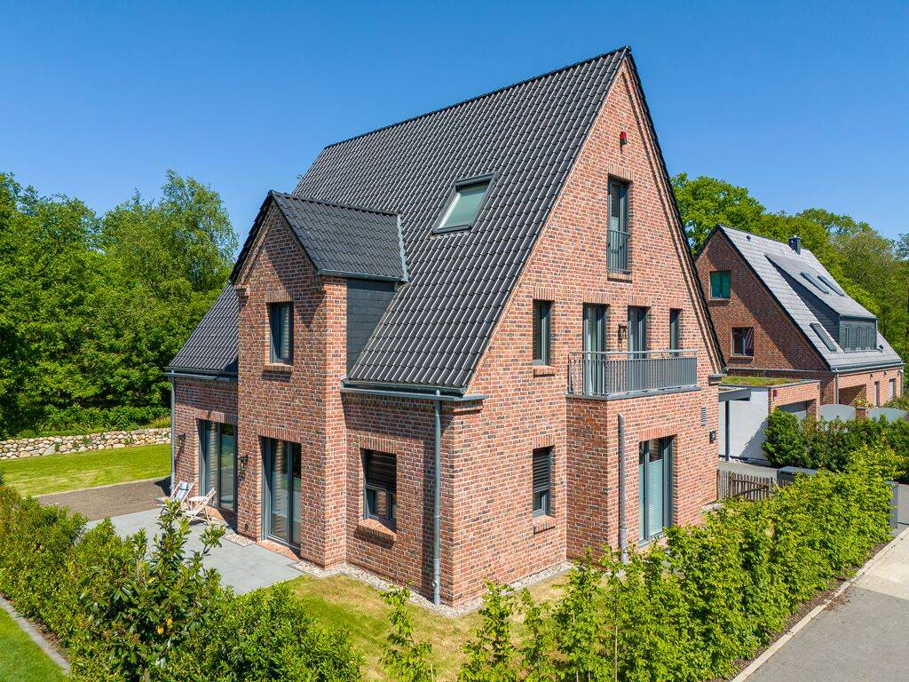 Exklusives Familienhaus Neubau A+ eingebettet in naturnahe Umgebung, 22397 Hamburg (Wandsbek Duvenstedt Lemsahl-Mellingstedt Wohldorf-Ohlstedt)