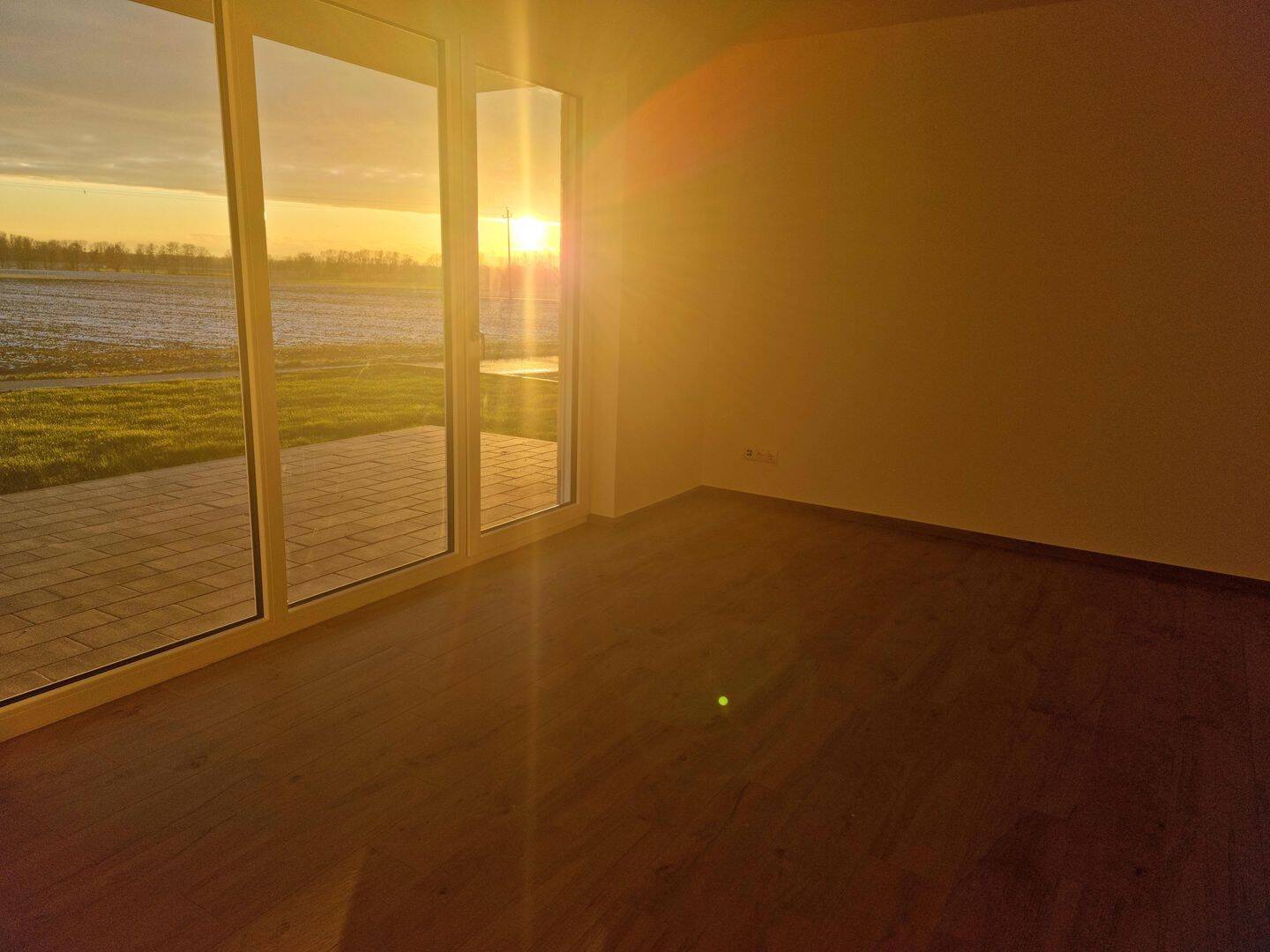 Hochwertige 3-Zi-Wohnung mit Garten (Energieausweis A+), 93109 Wiesent