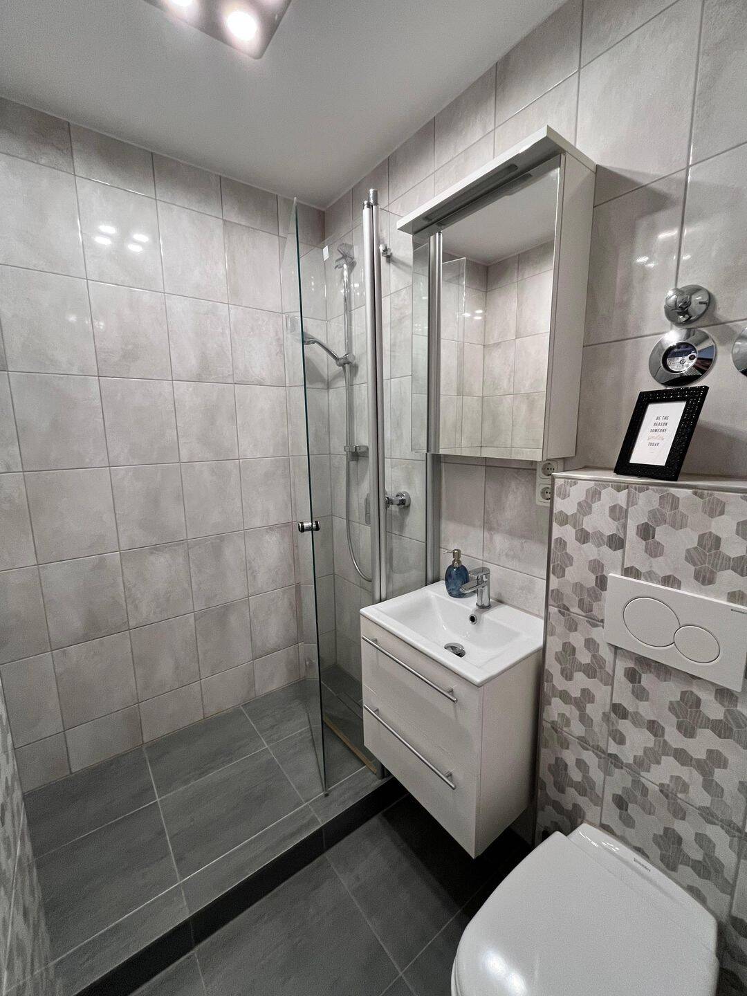 Freie 1-Zimmerwohnung mit Balkon! provisionsfrei vom Eigentümer, 81243 München (Aubing-Lochhausen-Langwied Pasing-Obermenzing)