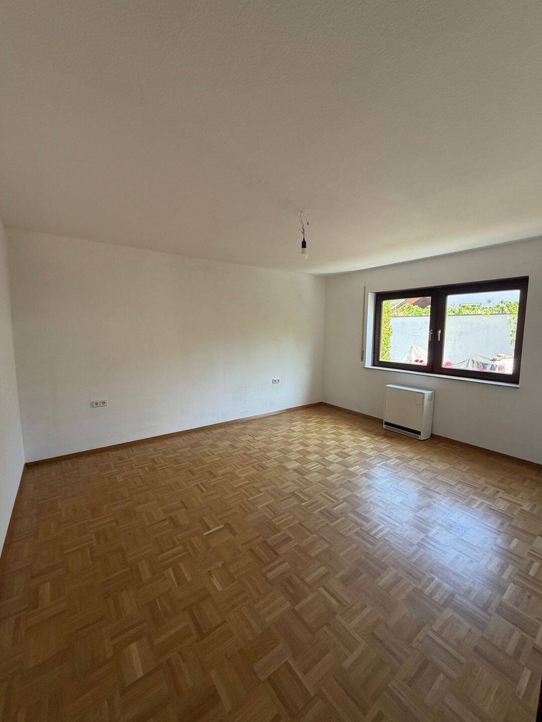 Renovierte 2-Zimmer-EG-Wohnung in Ammerbuch, 72119 Ammerbuch