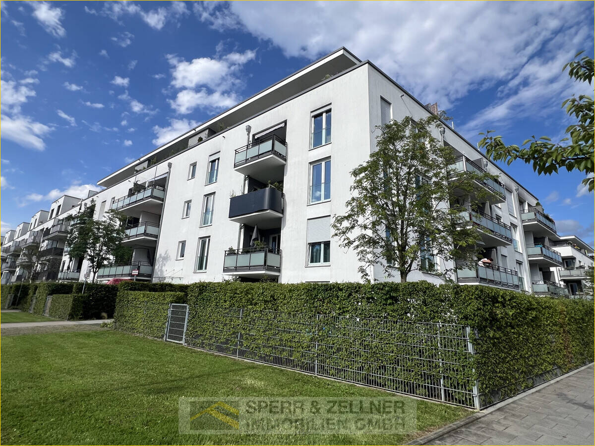 München/Ramersdorf – sonnige 2-Zimmer-Wohnung mit West-Balkon, 81735 München (Berg am Laim Ramersdorf-Perlach Trudering-Riem)