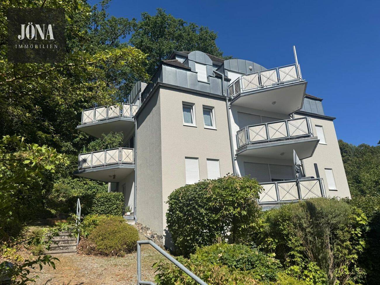 Zentrumsnah wohnen – ruhig im Grünen leben! Gepflege 3-Zi.-Wohnung mit schöner Raumaufteilung, 95326 Kulmbach