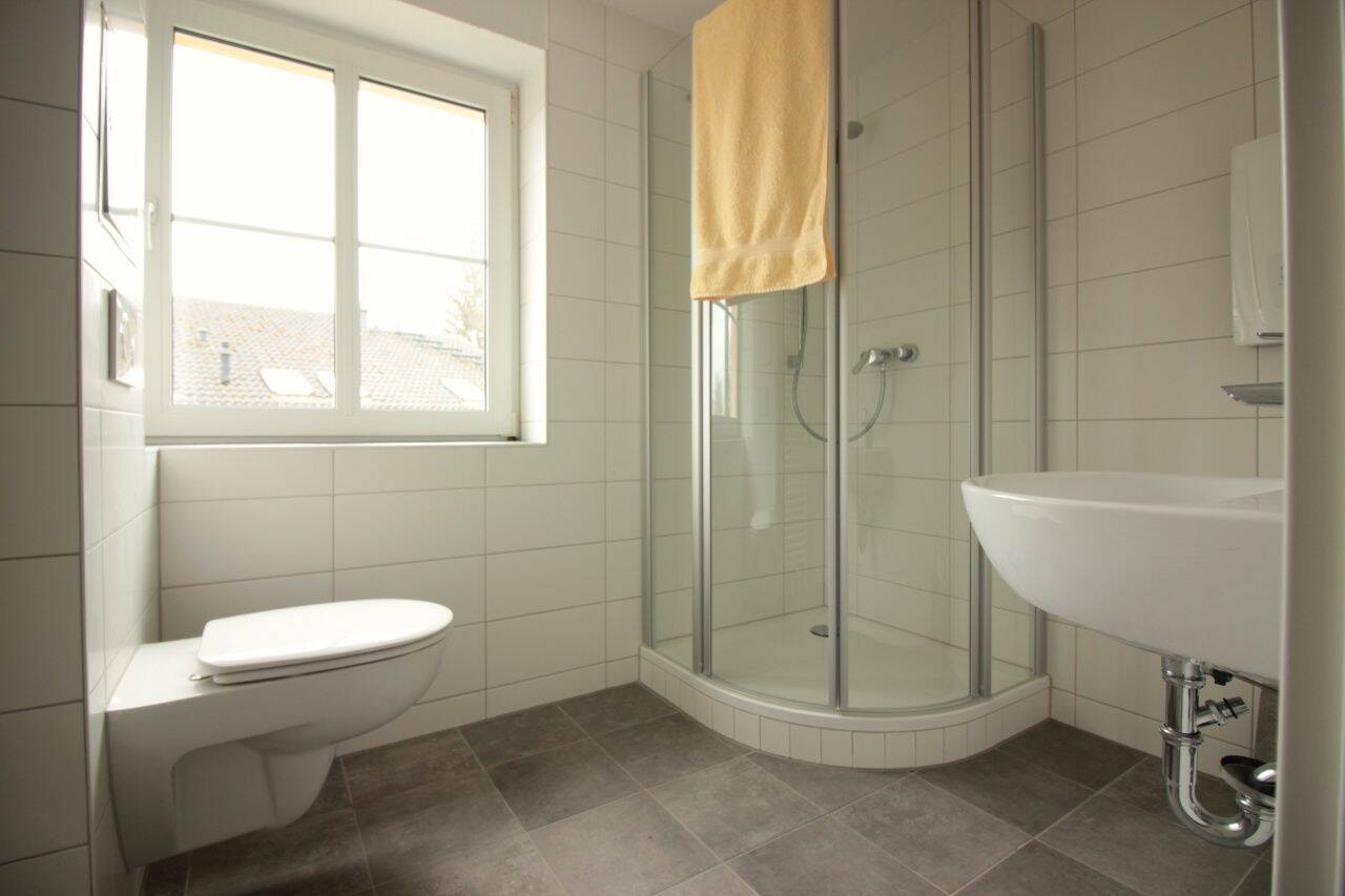 2-Raumwohnung mit Dusche in ruhiger Wohnlage, 9117 Chemnitz (Rabenstein Reichenbrand Rottluff Siegmar)
