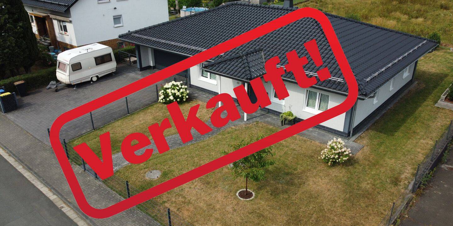 Verkauft !! Barrierefreies Wohnen auf einer Ebene – Modernes Einfamilienhaus mit Doppelgarage, 35716 Dietzhölztal