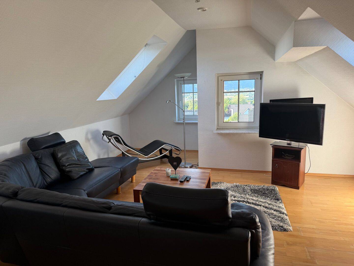 Möblierte DG Wohnung, 54294 Trier