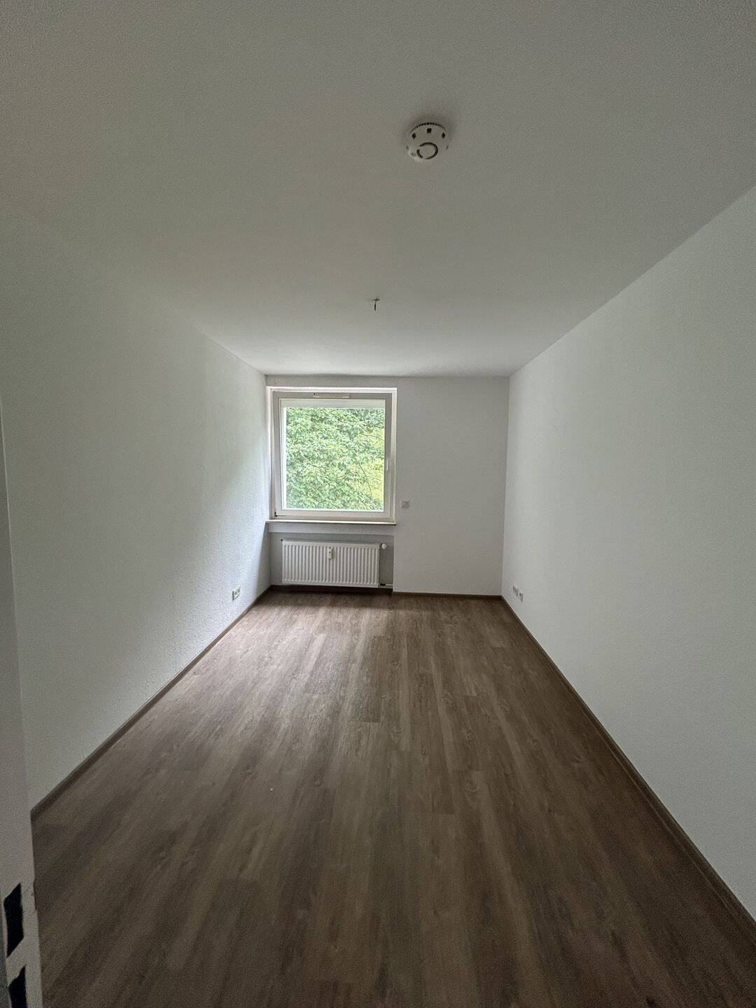 Ab sofort – 3 ZKB Wohnung mit Loggia – „Im Schammat“, 54294 Trier