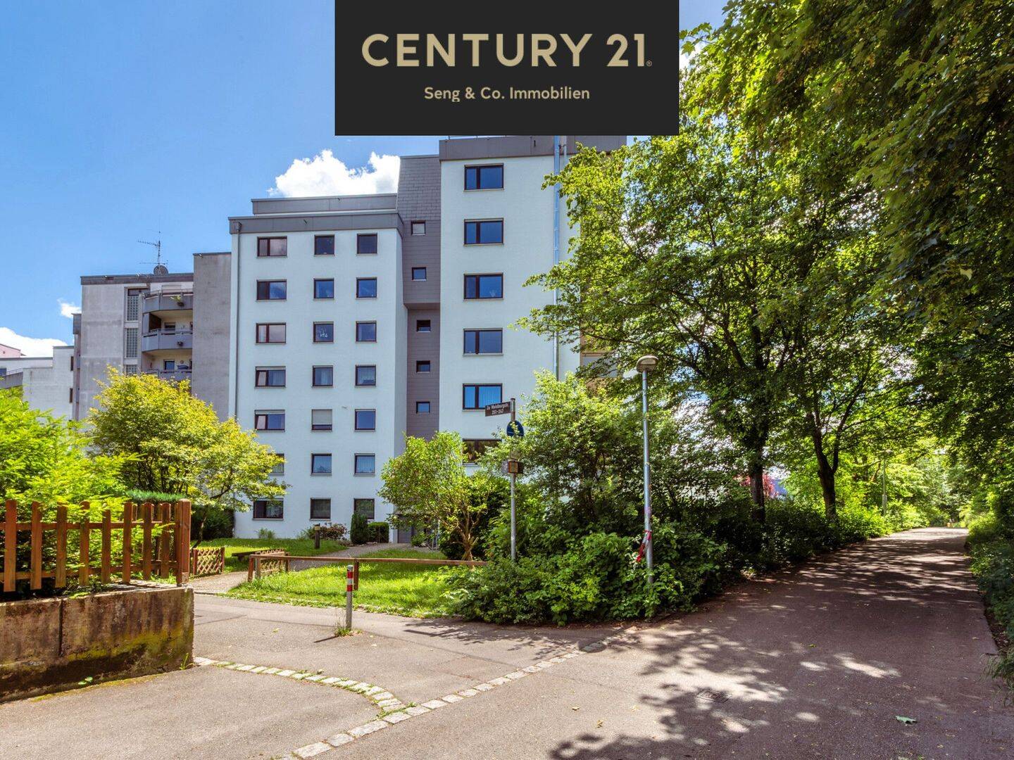 Äusserst gepflegte und gut geschnittene 3-Zimmer Wohnung mit Balkon und TG-Stpl. in Stuttgart-Rohr, 70565 Stuttgart (Dürrlewang Fasanenhof Möhringen Rohr Vaihingen)