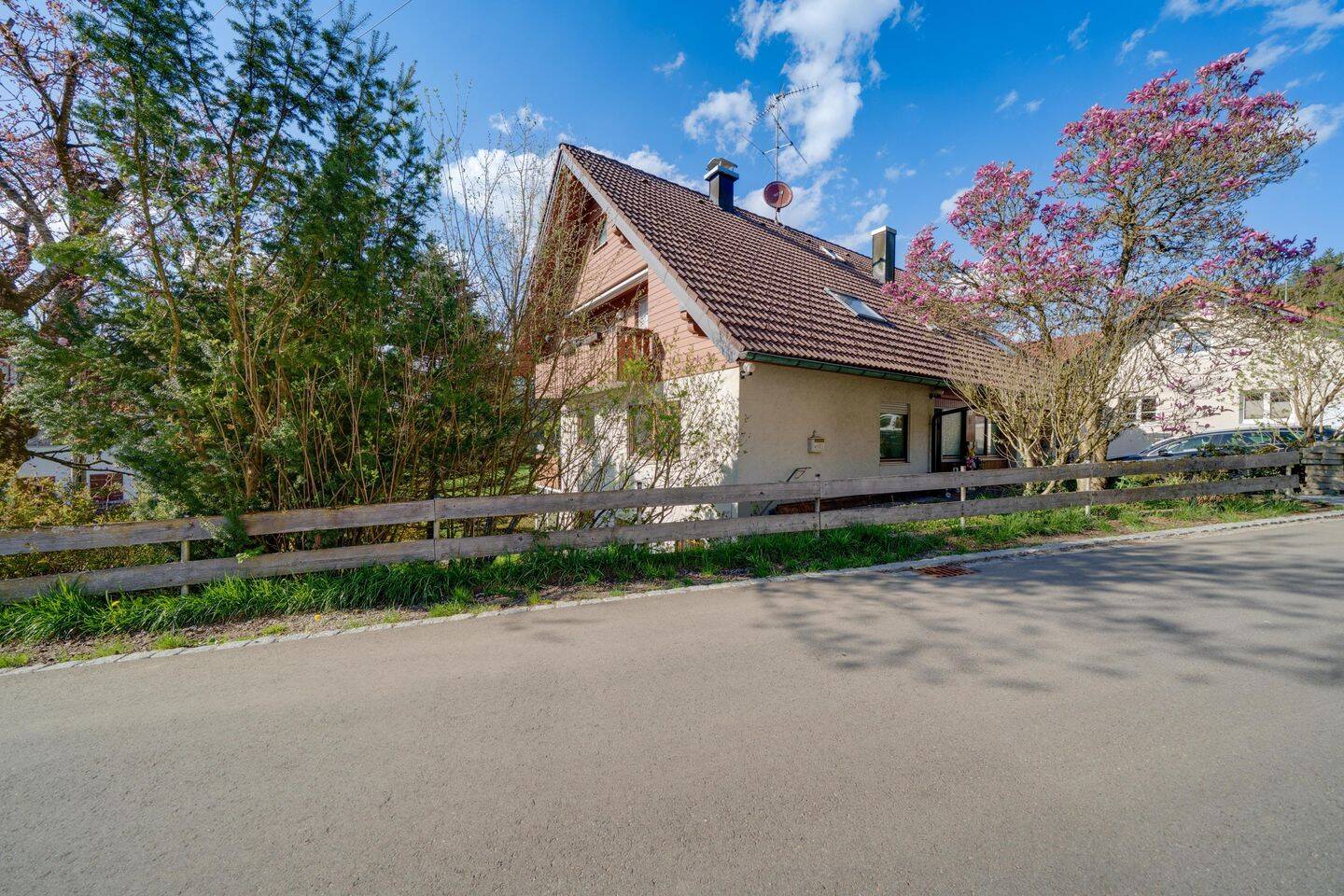 Viel Platz fürs Leben: 3,5-Zimmer-Wohnung mit Westbalkon, Kamin und Garage, 88178 Heimenkirch