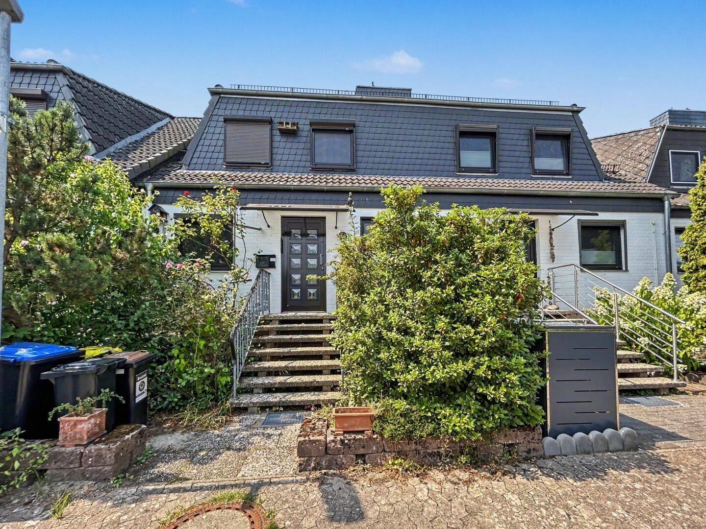 Reihenmittelhaus mit Garten und Entwicklungspotenzial in gefragter Lage von Neustadt am Rübenberge, 31535 Neustadt am Rübenberge