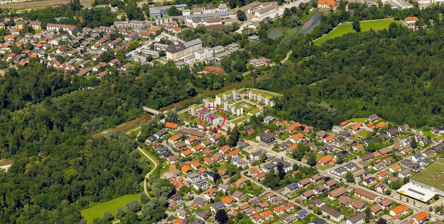 Großzügige 4-Zimmer-Wohnung in Rosenheim mit 2 Bädern & 2 Balkonen, 83026 Rosenheim (Aising Happing Pang Süd)