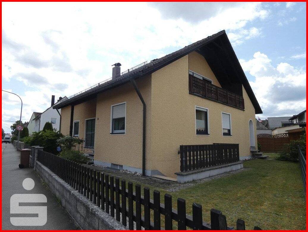 Ein Zuhause mit viel Platz und gemütlichem Charme, 92729 Weiherhammer