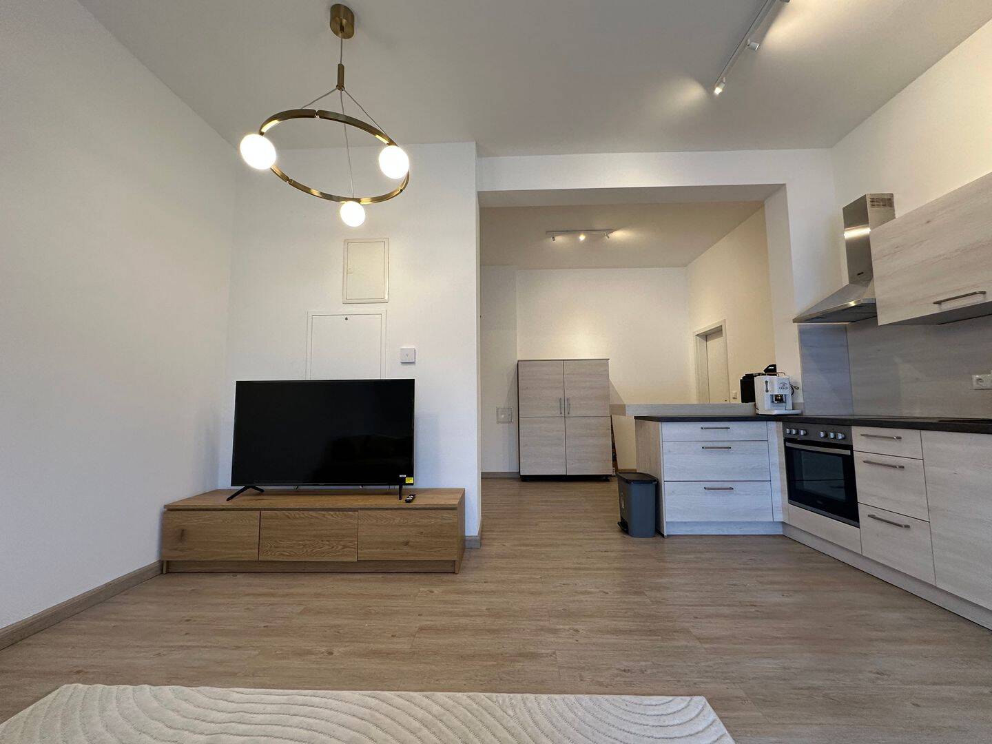 2 Zimmer Wohnung Möbliert in Bahnhof Lage in Schwabach, 91126 Schwabach