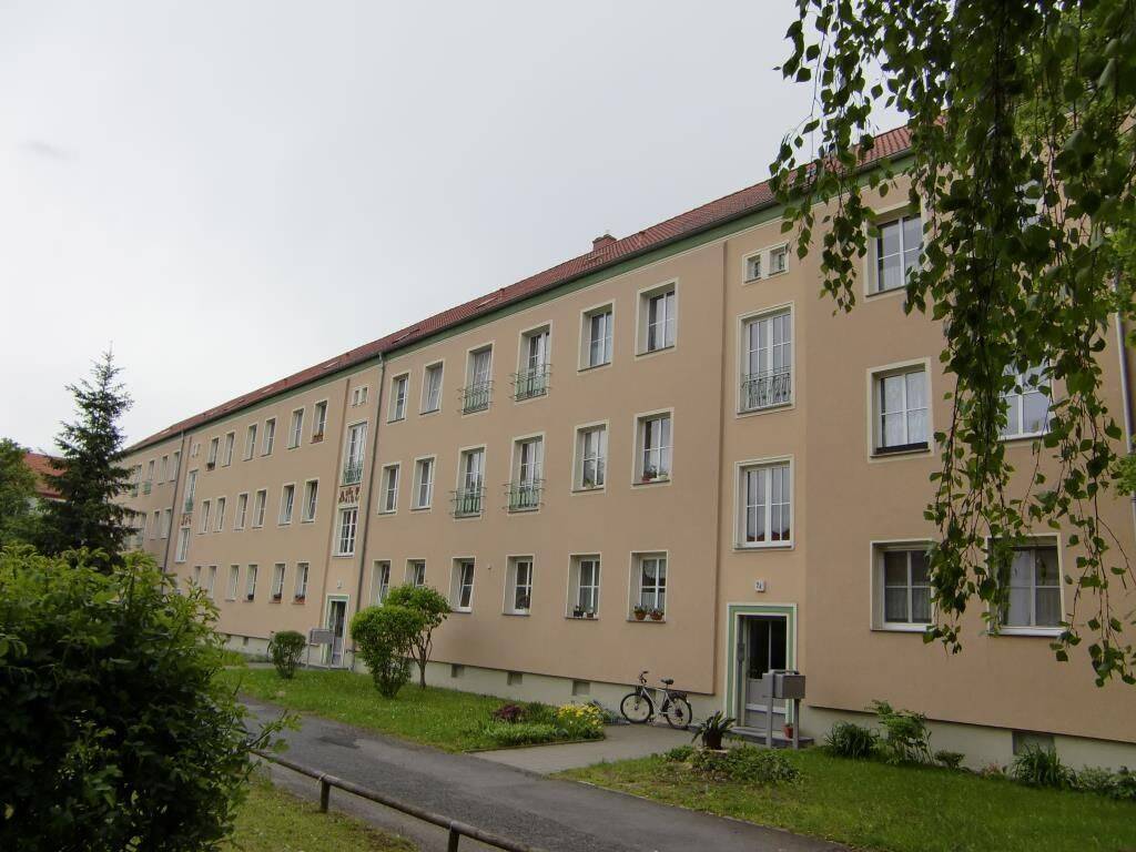 3-Raumwohnung mit Tageslichtbad, Badewanne und Balkon in der Altstadt, 2977 Hoyerswerda