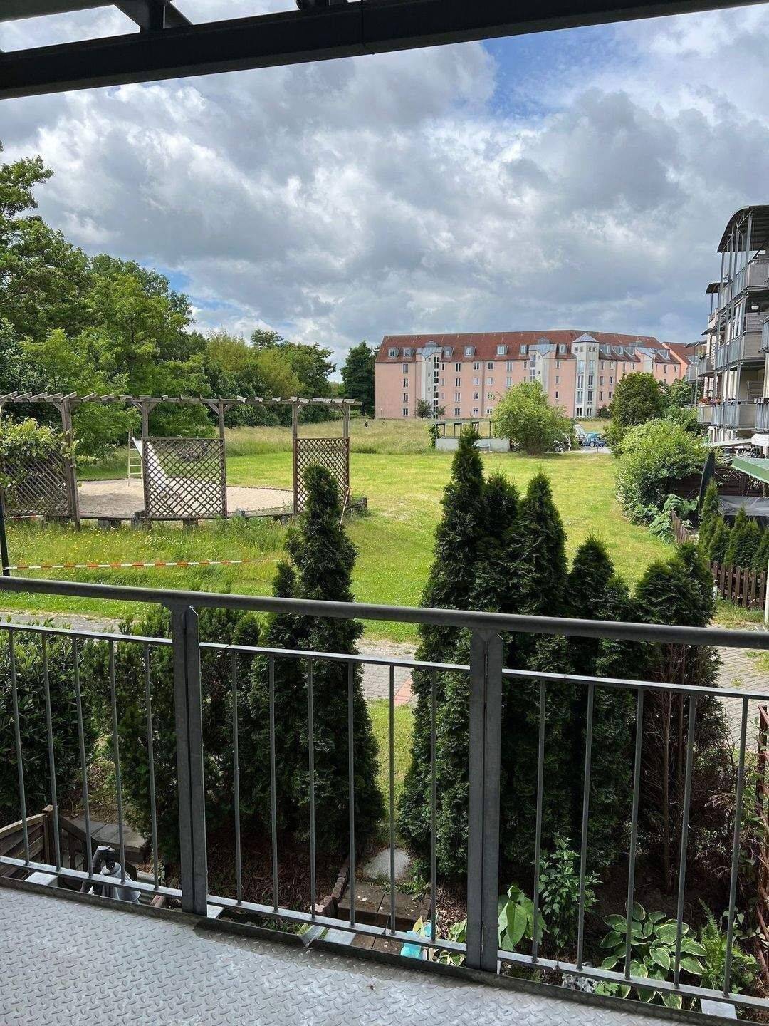 Erstbezug, nach Brandt alles neu, auch Leitungen! 2. OG, GWC, Balkon, grüne + ruhige Lage, Veltener Parkstadt, 16727 Velten