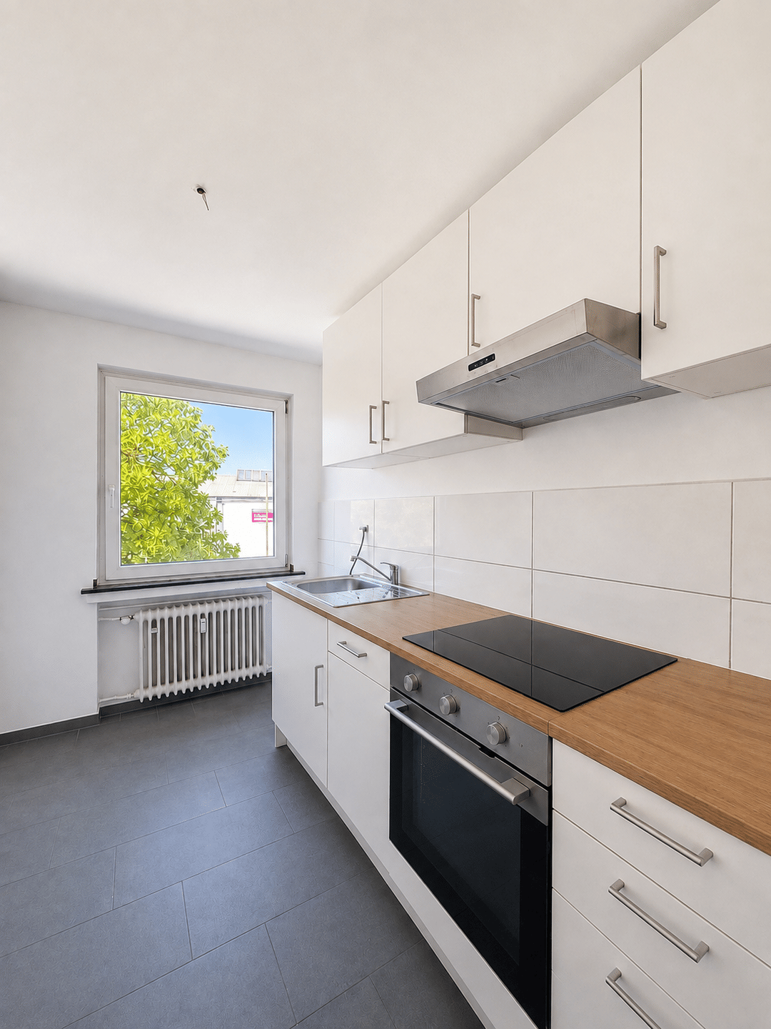 Frisch renovierte 2-Zimmer-Wohnung mit Balkon, Einbauküche & Top-Anbindung in Dortmund, 44147 Dortmund (Deusen Dorstfeld Lindenhorst Mitte)