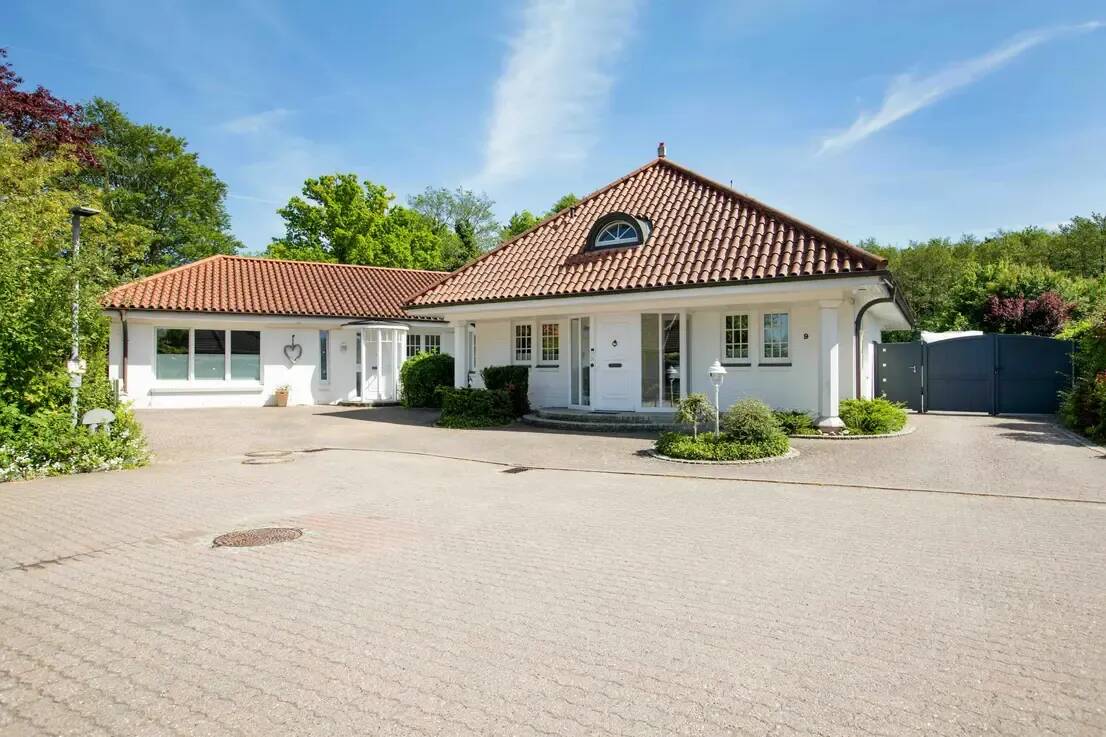 Exklusives Wohnen mit Sauna und  Kamin am eigenen See, 24955 Harrislee