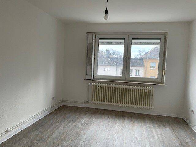 Citywohnung: Sanierte 3-Zimmerwohnung mit Balkon, 60311 Frankfurt am Main (Altstadt Innenstadt)