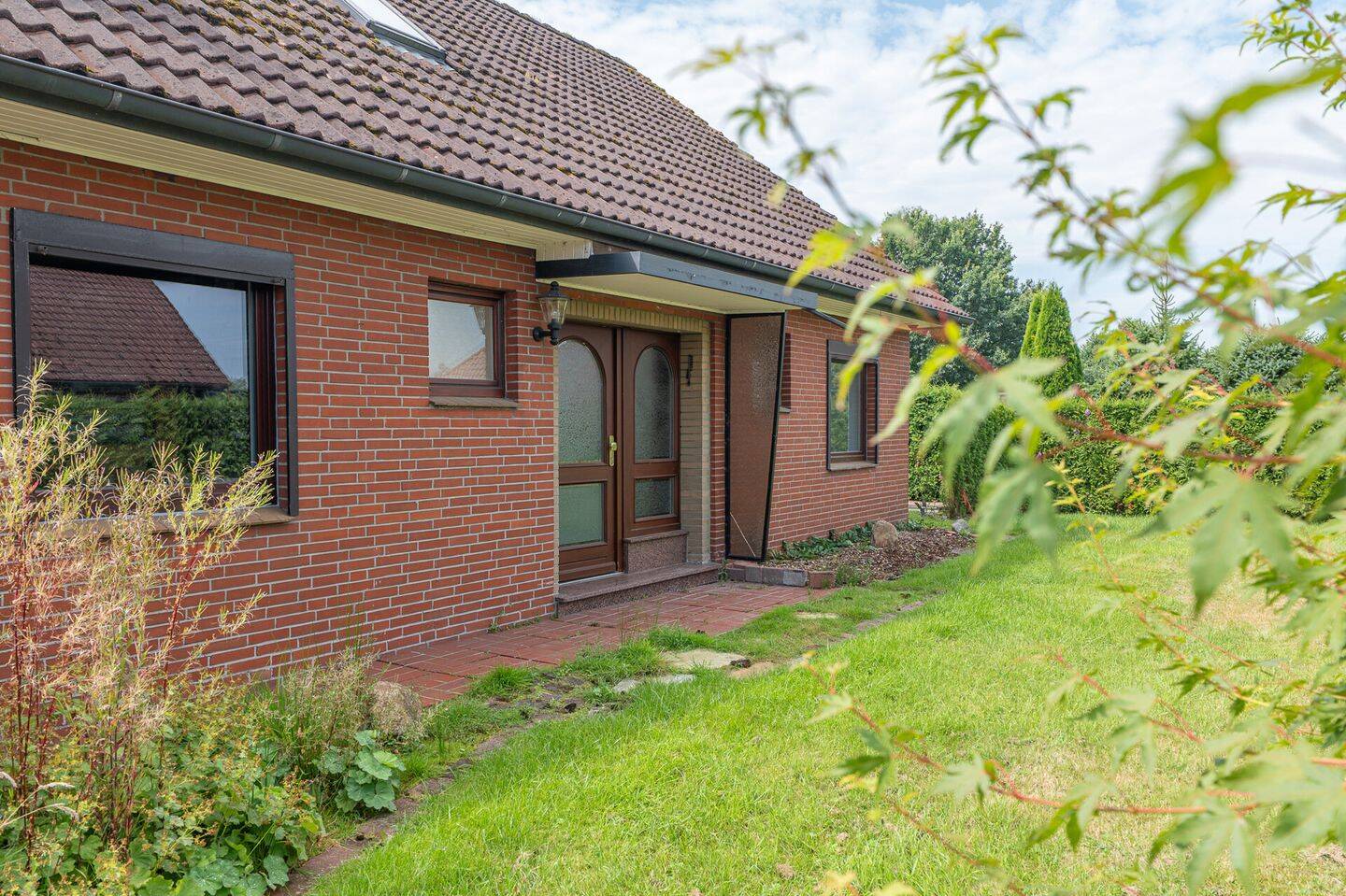 Einfamilienhaus in zweiter Reihe mit Weitblick!, 21706 Drochtersen
