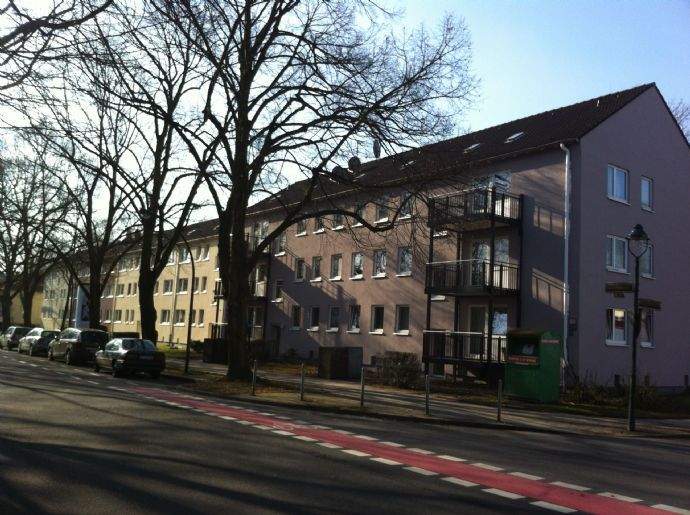 Gemütliche 3-Zimmer-Wohnung mit Balkon in Benrath (WE 43), 40599 Düsseldorf (Benrath Hassels Holthausen Reisholz)