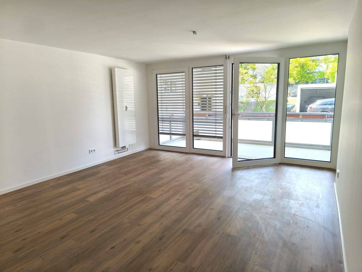 „Top-sanierte 2-Zimmer-Wohnung mit großer Glasfront und offenem Grundriss!“, 82377 Penzberg