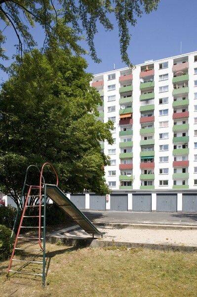 Sanierte 2-Zimmerwohnung mit Balkon, 63071 Offenbach am Main (Offenbach am Main Tempelsee)