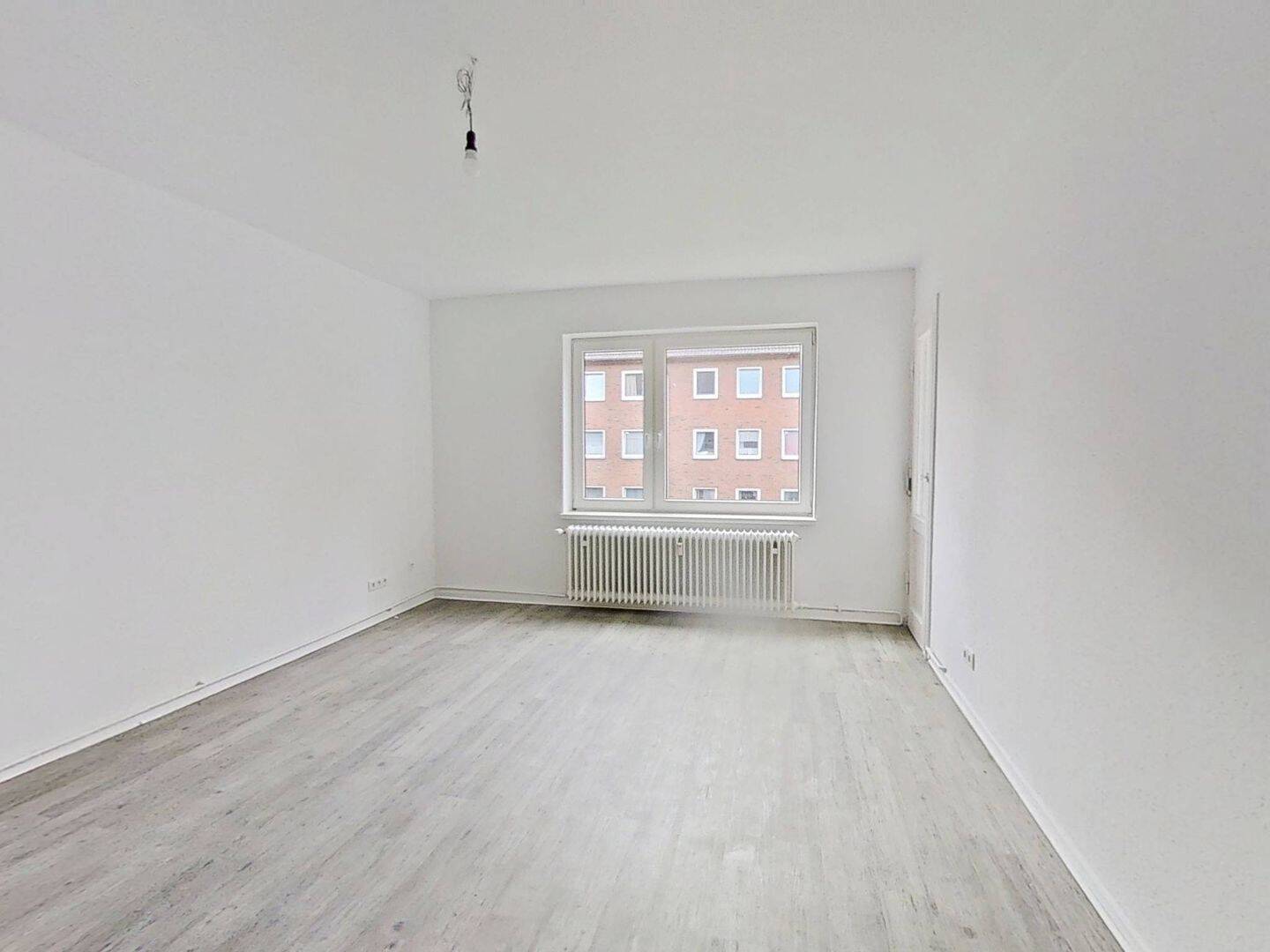 Einziehen & wohlfühlen – helle 3-Zimmer-Wohnung mit Balkon, 24768 Rendsburg