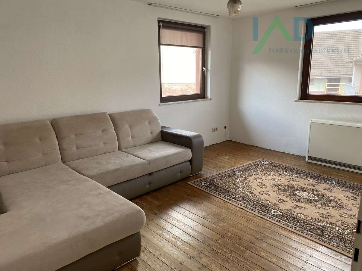 Arbeiten und Wohnen unter einem Dach! Einfamilienhaus mit Scheune und kleiner Werkstatt inkl Grube, 97877 Wertheim