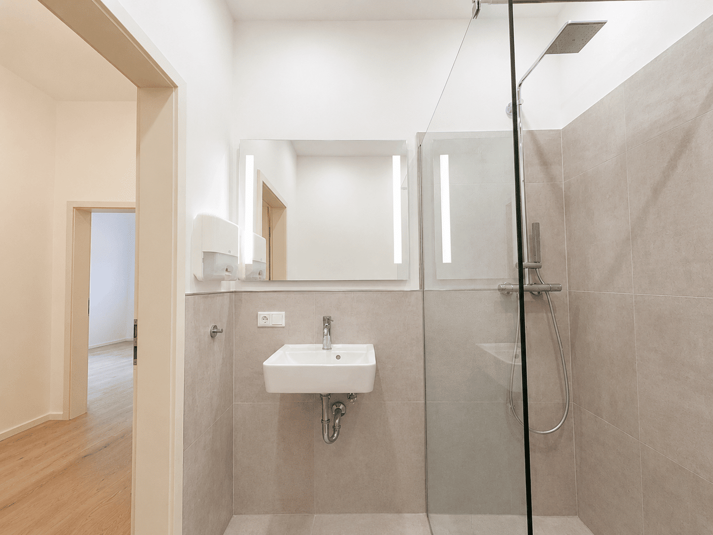 Unterbilk: Zwei Einheiten, eine Fläche. Wohnung + Ladenlokal, 3,20m Deckenhöhe, 40217 Düsseldorf (Friedrichstadt Unterbilk)